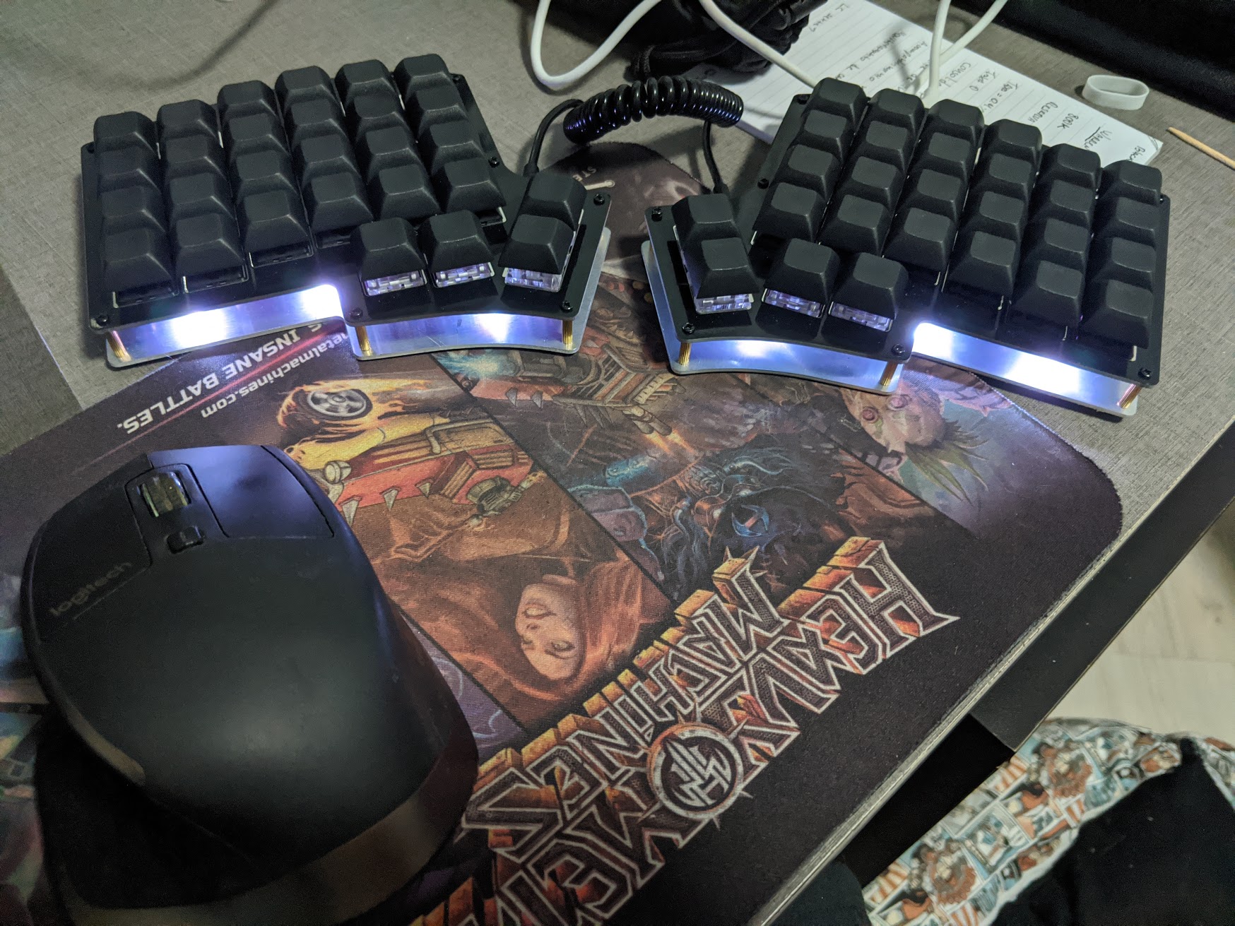 The keyboard with a blue/white LED lighting